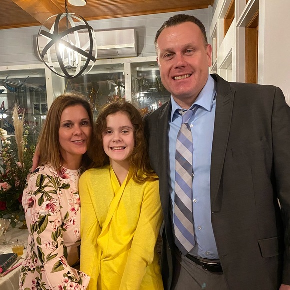 Meet your Posher, Gina - Picture 3 of 3